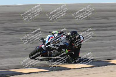 media/Oct-13-2025-Moto Forza (Mon) [[a66d839500]]/4-C Group/Session 2 (Bowl)/